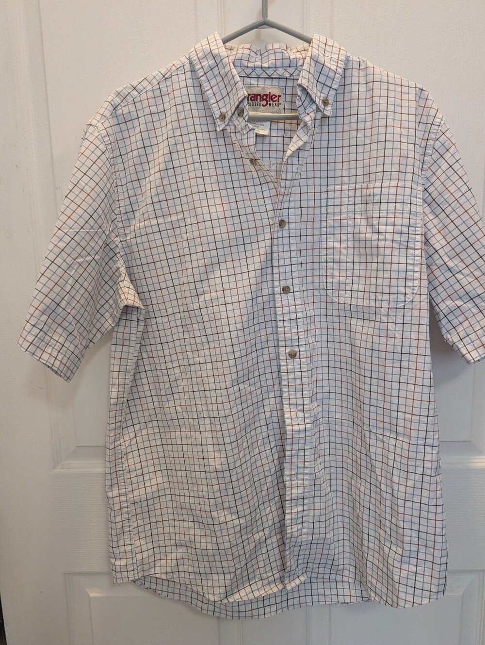 Wrangler White Plaid Short-Sleeve Button-Down Shirt with Red & Navy Grid